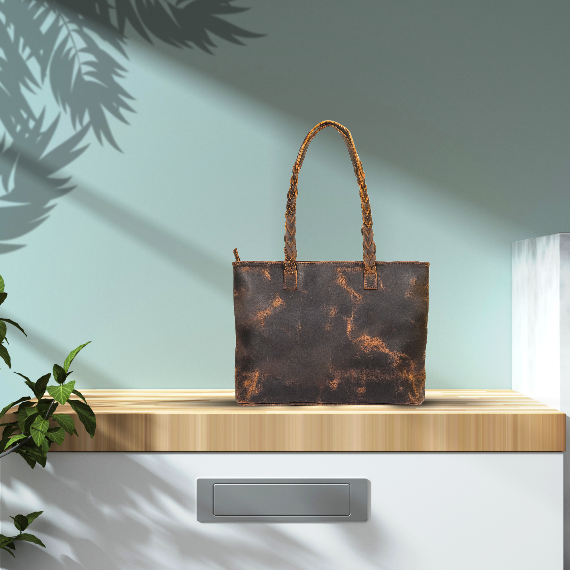 Elegant Brown Leather Tote: A Timeless Statement of Luxury - Image 2