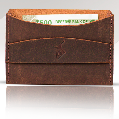 Sophisticated Leather Card Holder - Practical Elegance for Daily Essentials