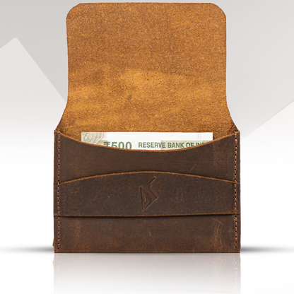 Sophisticated Leather Card Holder - Practical Elegance for Daily Essentials