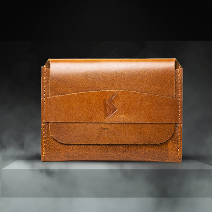 Sophisticated Leather Card Holder - Practical Elegance for Daily Essentials